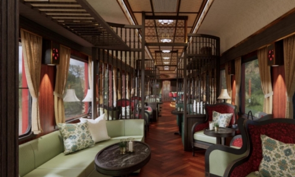 Opening luxury train on Hanoi - Hai Phong route