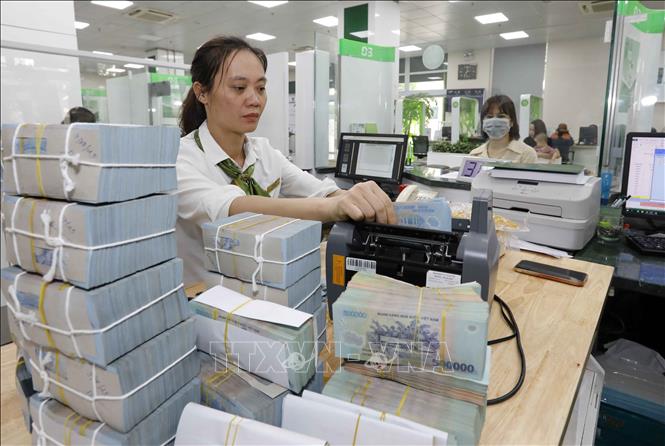 Amending regulations on foreign investors buying shares of Vietnamese credit institutions