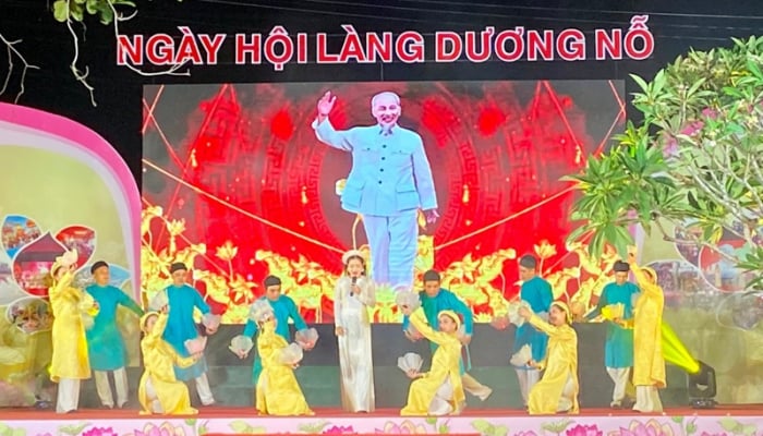 Duong No village festival honors President Ho Chi Minh's legacy