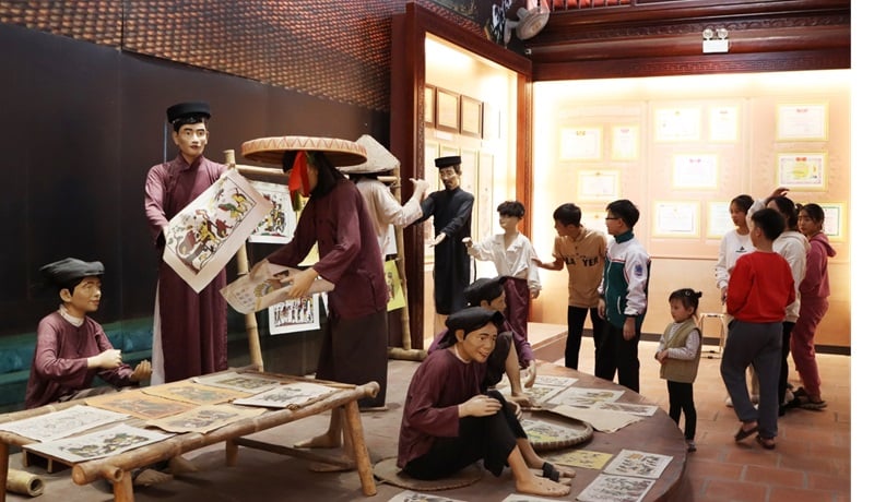 Organize many unique spaces in Bac Ninh cultural quintessence, colorful clocks in Hanoi, picture 1