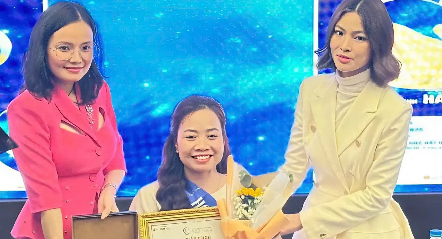 'Legless swimmer' judges beauty pageant for disabled women