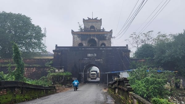 Hue Imperial City: Expanding public space in front of 8 city gates