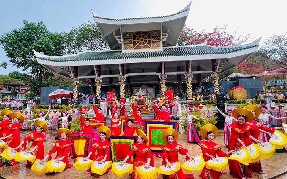 Protecting the cultural space of the Heritage "Festival of Lady of Sam Mountain"