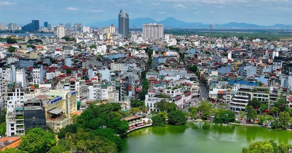 Président de Hanoi : Activer le « canal vert », traiter 10 dossiers de projets en 24 heures