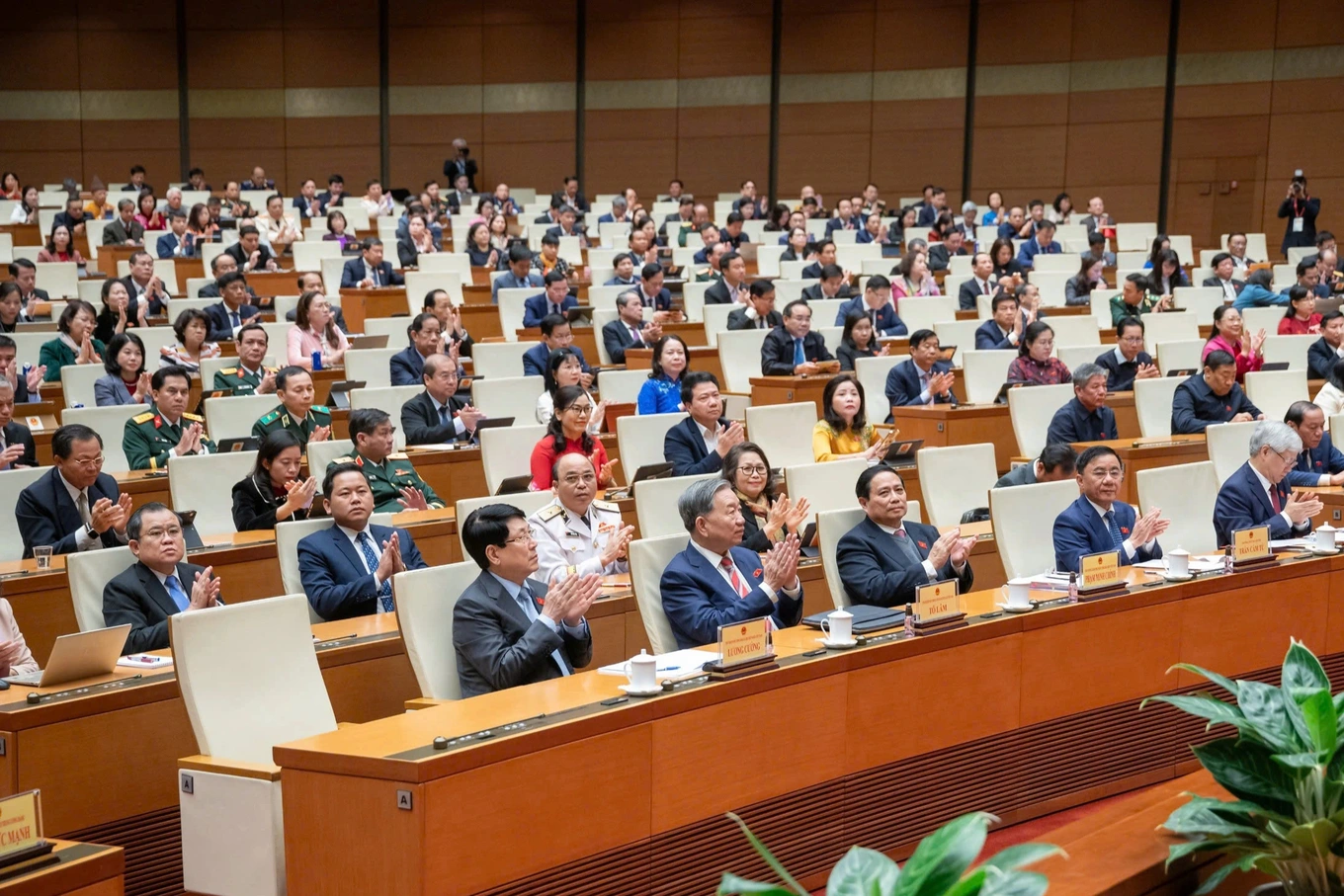 Asamblea Nacional aprueba resolución para fusionar provincias antes del 30 de junio