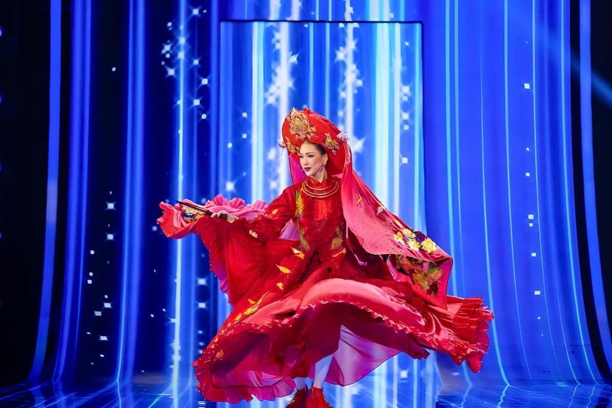 Diem ten nhung trang phuc dan toc viet nam tung xuat hien tai miss universe hinh anh 2