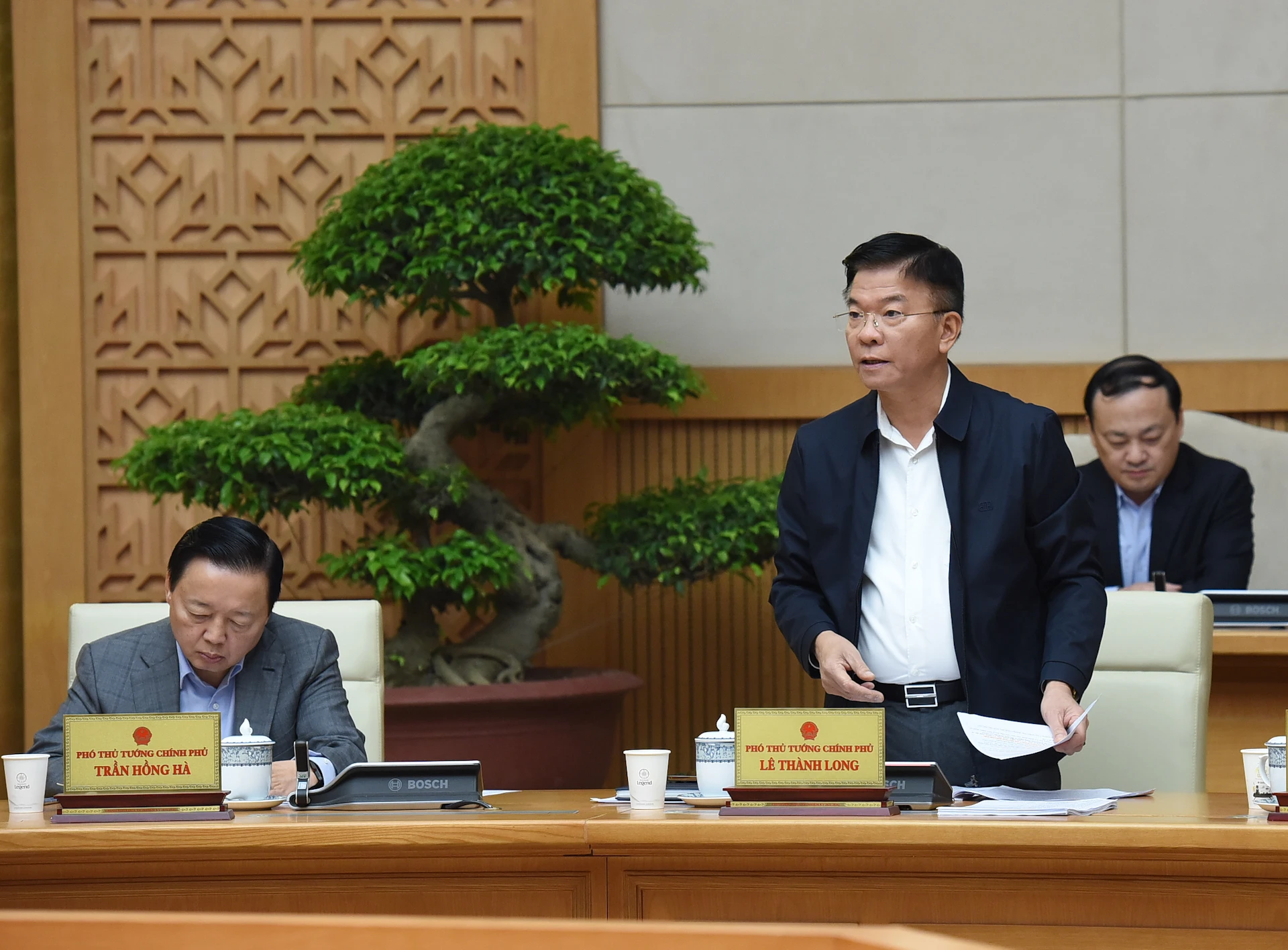 [Photo] Prime Minister Pham Minh Chinh chairs the Government's special meeting on law making in March 2025 photo 6