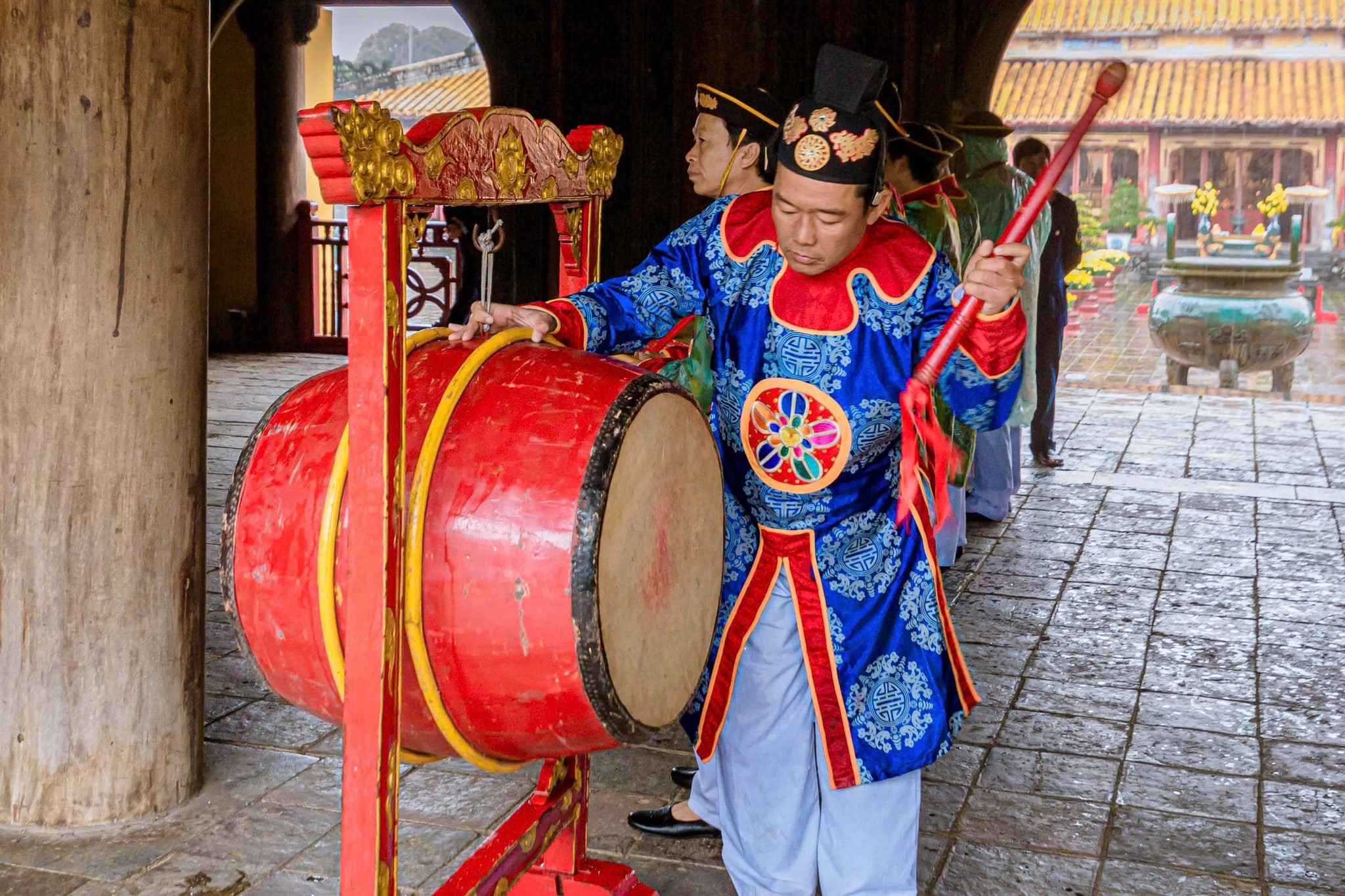 Nghệ sĩ nhà hát cung đình Huế tái hiện các nghi thức xưa. (Ảnh: Trung tâm Bảo tồn di tích cố đô Huế)