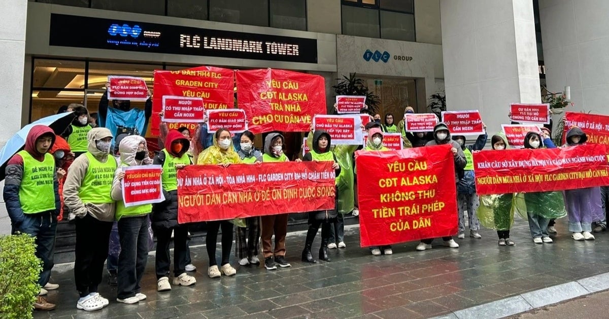 FLC Dai Mo 프로젝트에서 수백 명의 사람들이 비 속에 서서 "주택을 요구"하는 사건을 하노이에 명확히 해달라고 요청