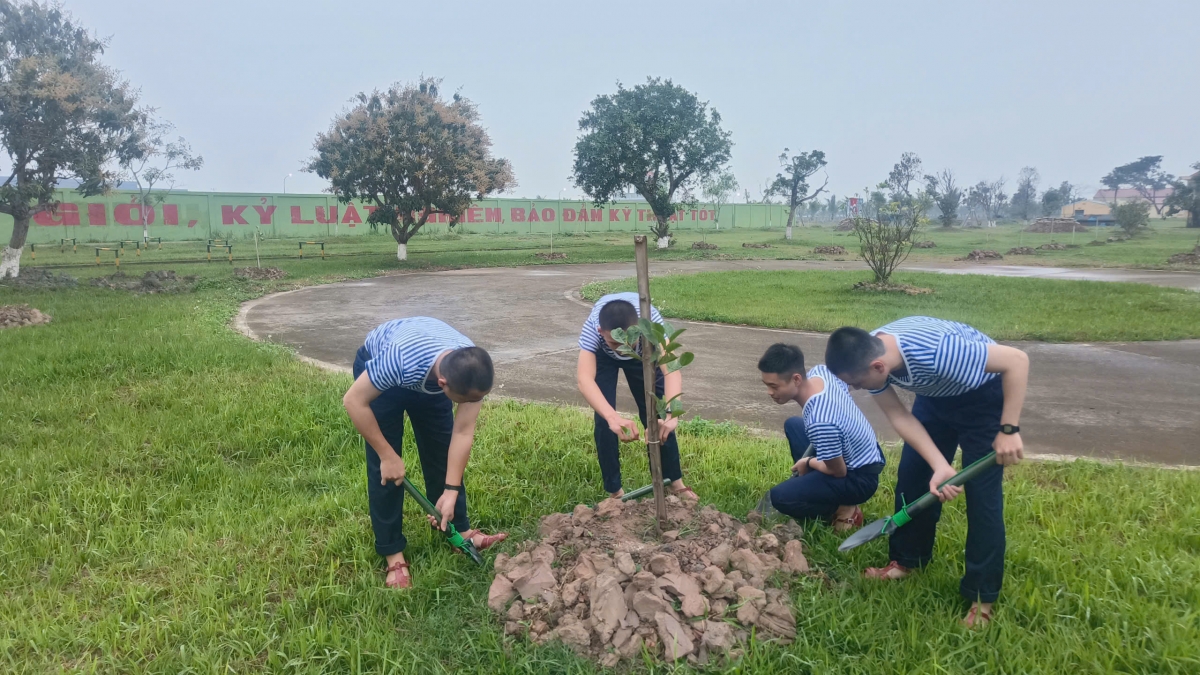 mot ngay cua tan binh hai quan hinh anh 11