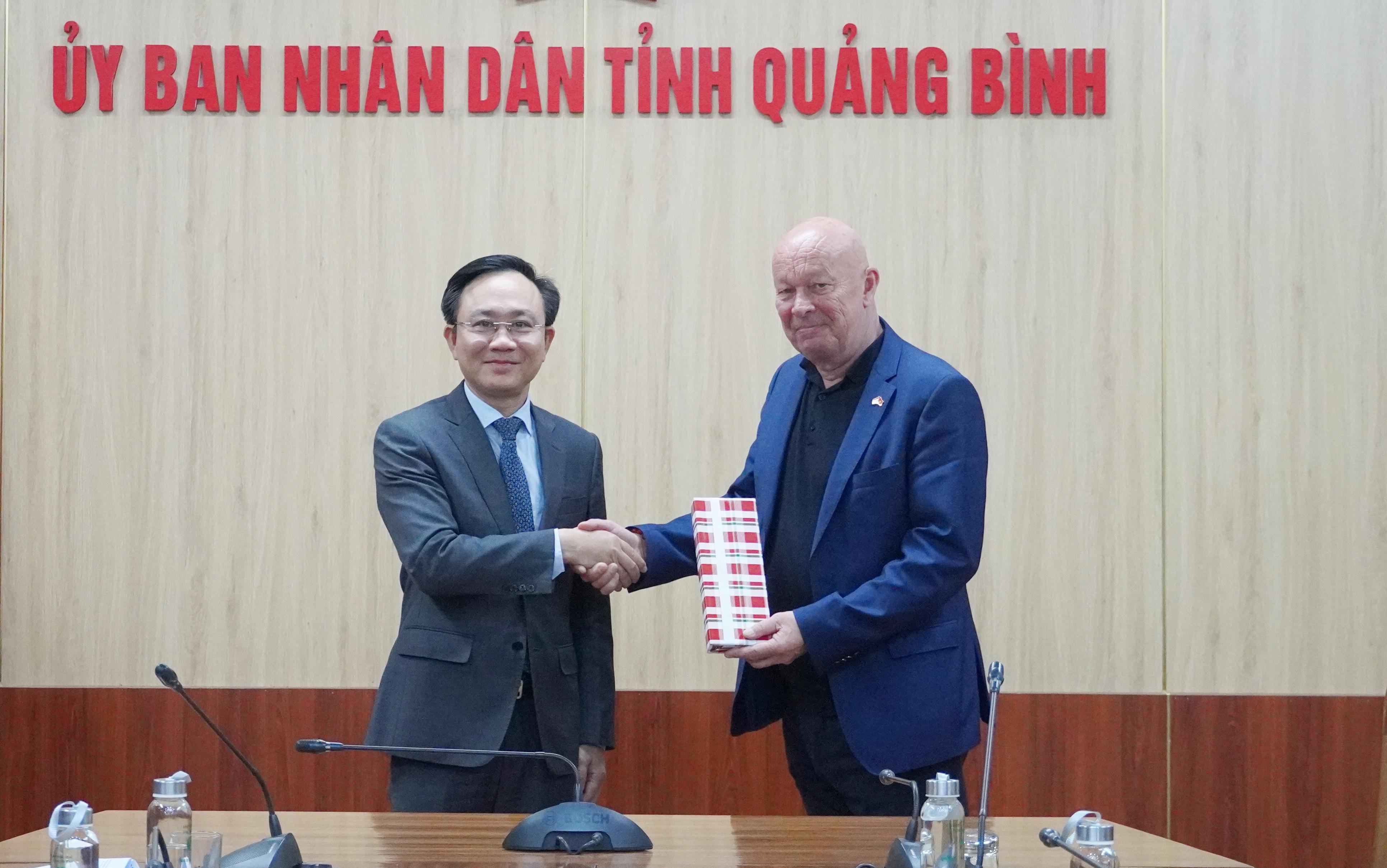 Strengthening cooperation between Quang Binh and PUM Organization