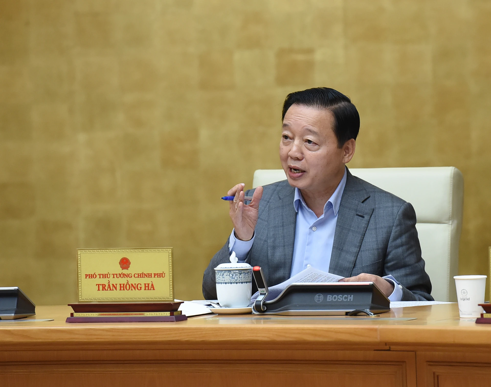 [Photo] Prime Minister Pham Minh Chinh chairs the Government's special meeting on law making in March 2025 photo 4