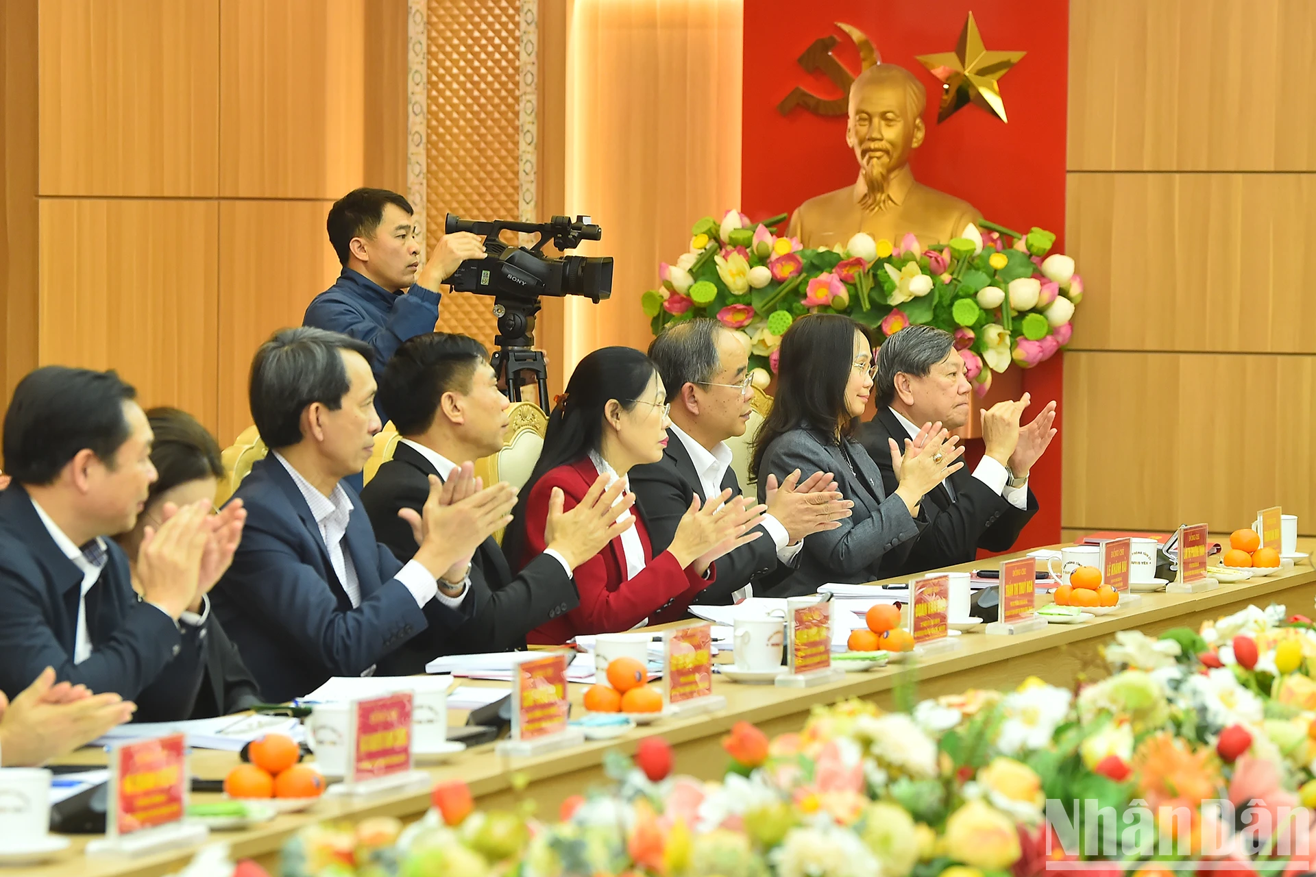 [Foto] La conferencia aprobó el borrador del informe sobre los resultados de la inspección del Comité Permanente del Comité del Partido Provincial de Hung Yen. Foto 1