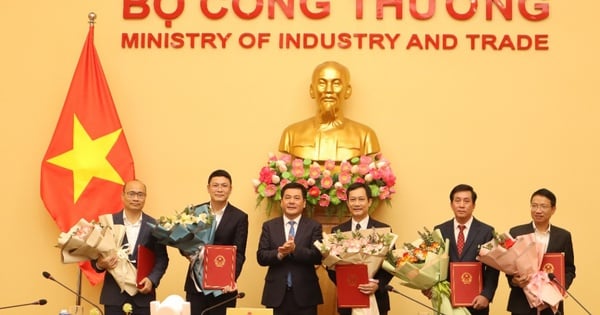 Ministry of Industry and Trade mobilizes and appoints a series of leaders for the second time this month