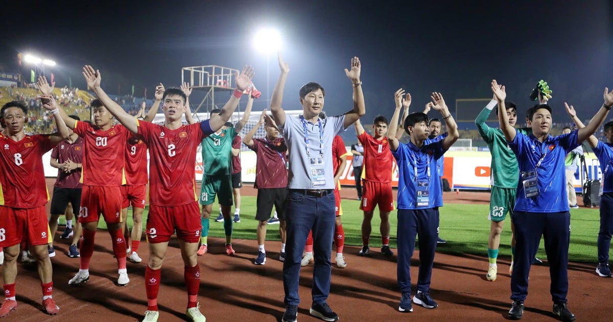 La versión del equipo de Vietnam es muy diferente a la de la Copa AFF: ¡Alegría y felicidad mezcladas!