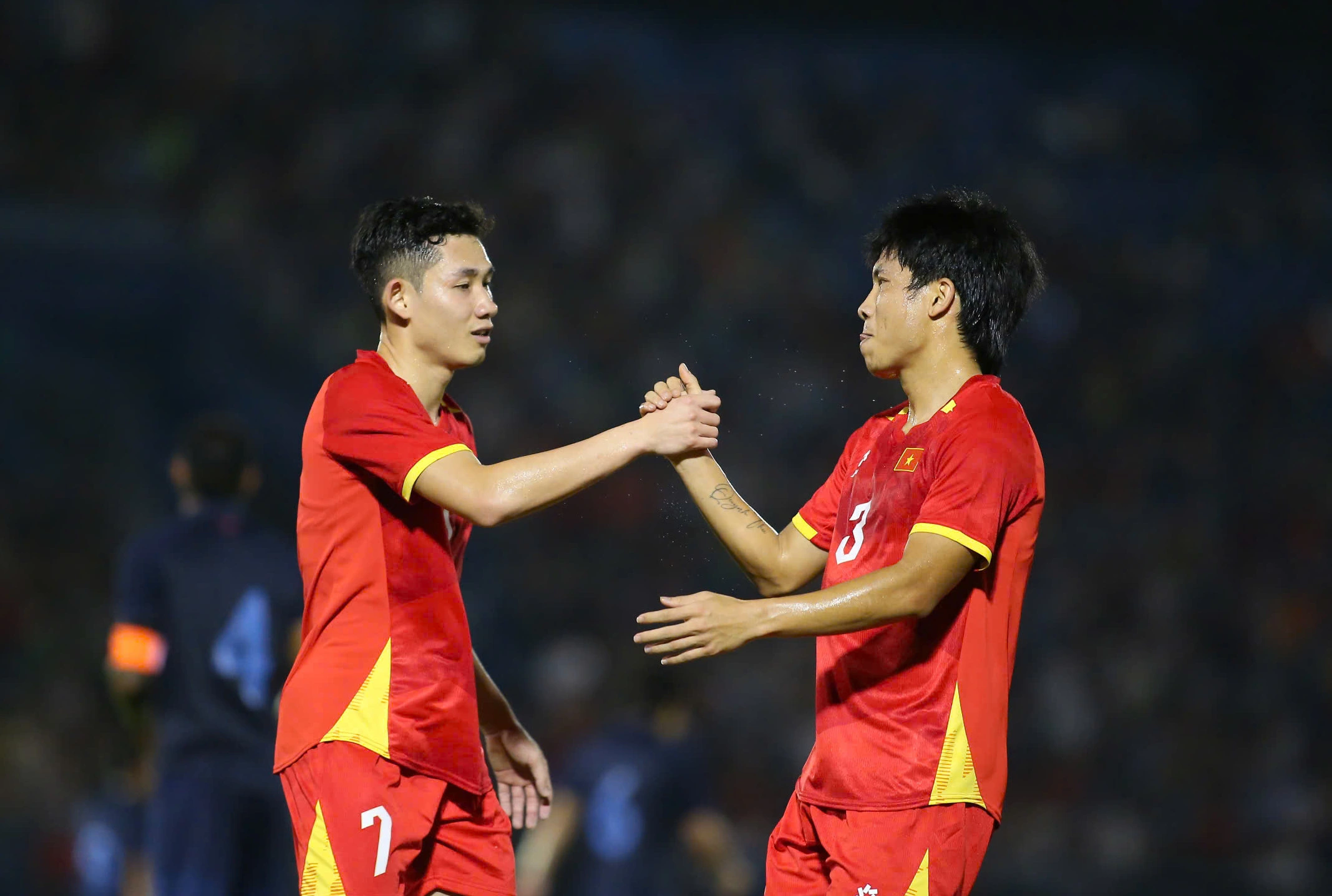 How many points did the Vietnamese team increase in the FIFA rankings after winning against Cambodia?