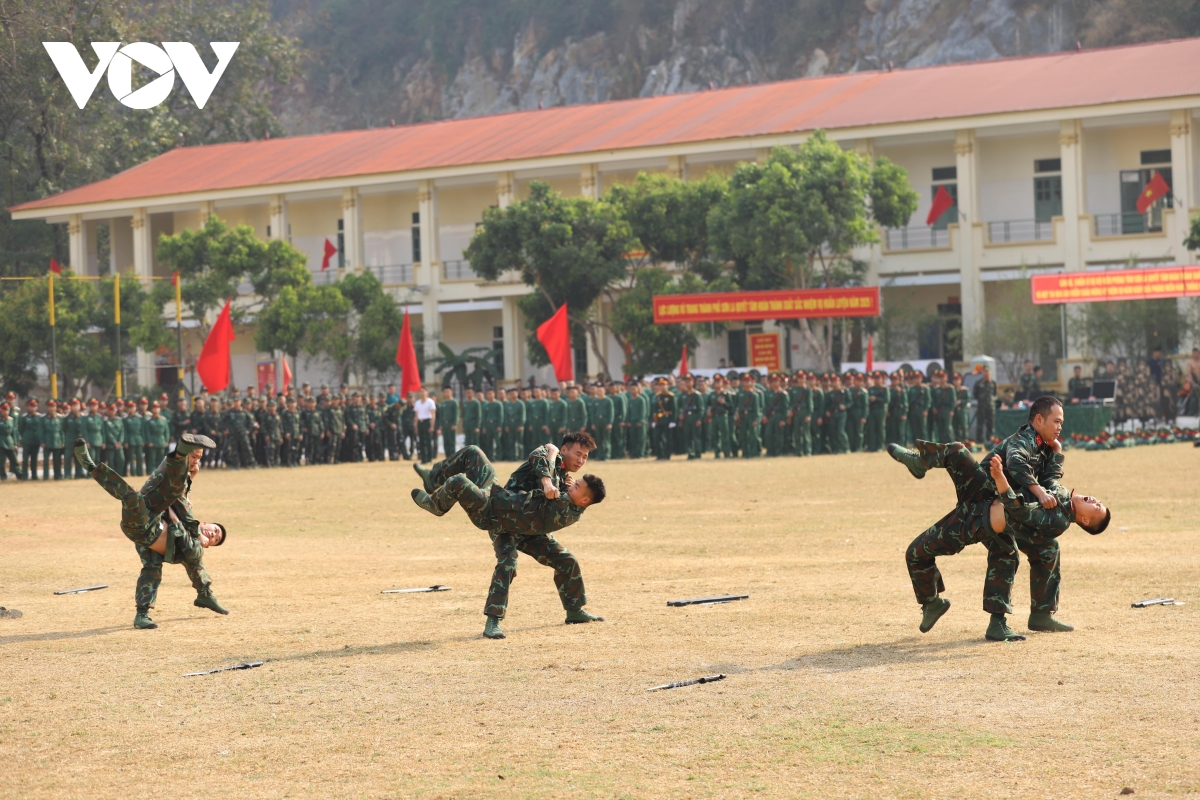 son la ra quan huan luyen, thi dua than toc, quyet thang hinh anh 5