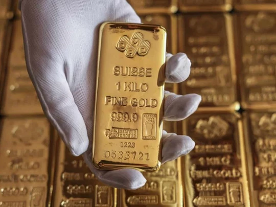 Precio del oro al 21 de marzo de 2025: el precio mundial disminuyó ligeramente, el precio interno se mantuvo sin cambios