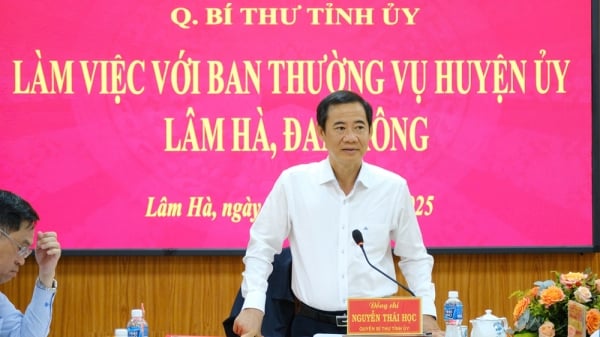 Acting Secretary of Lam Dong Provincial Party Committee Nguyen Thai Hoc: Arrangement and merger must be cautious, scientific and suitable to local situation.