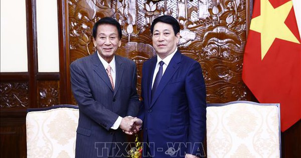 El presidente Luong Cuong recibe al ex embajador especial de Vietnam y Japón