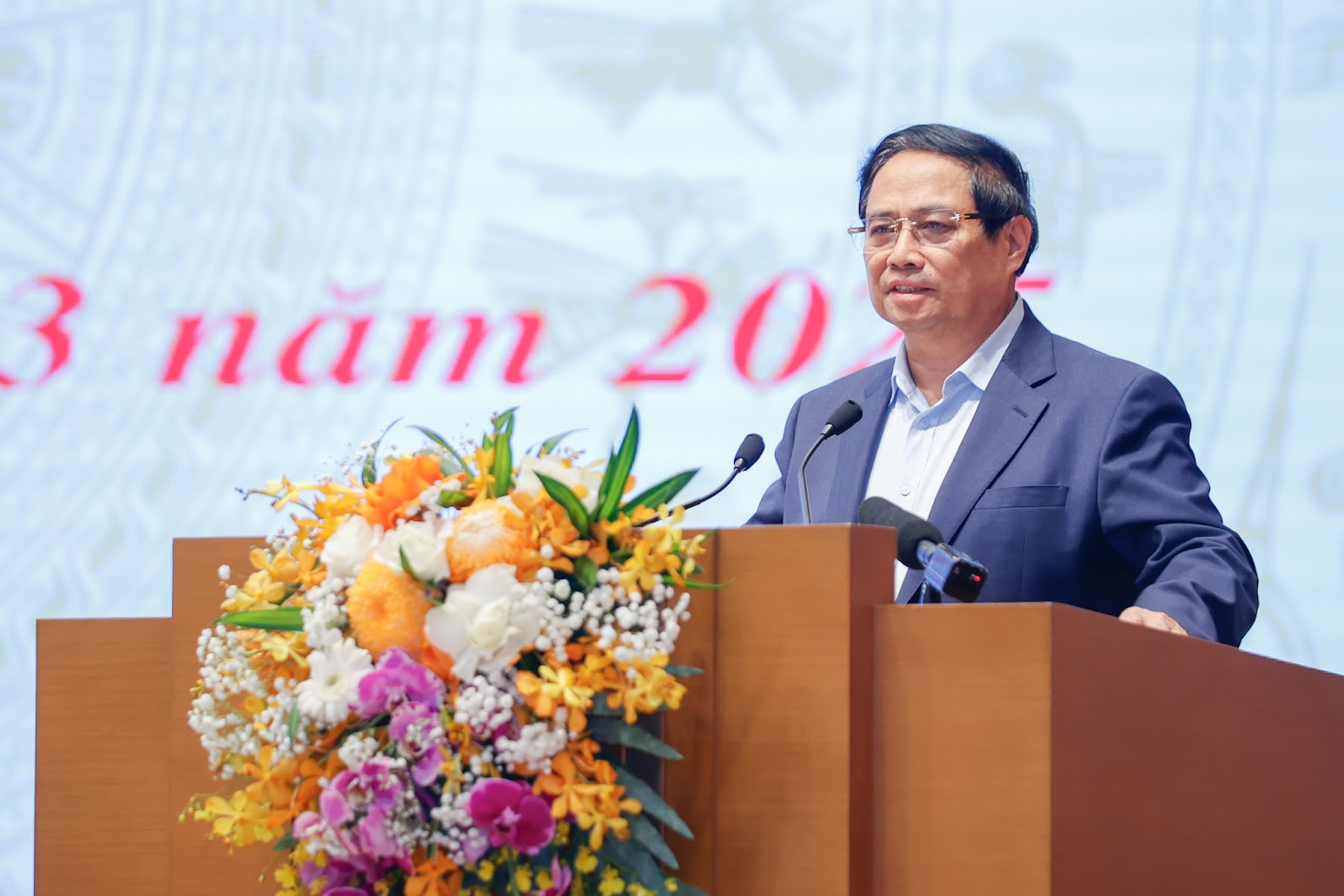 Prime Minister Pham Minh Chinh delivered a concluding speech at the meeting. Photo: VGP