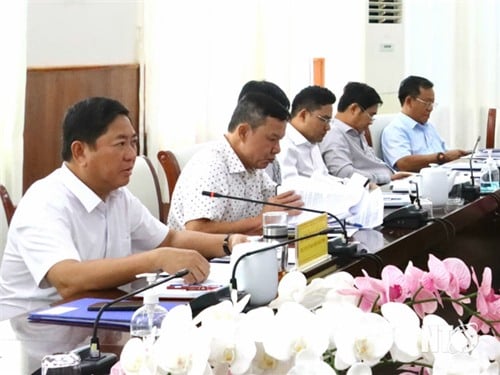 Provincial People's Committee held a meeting to assess the disbursement of public investment capital, remove difficulties and obstacles for projects.