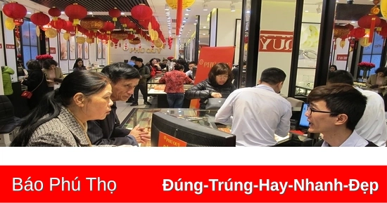 Giá vàng lập kỷ lục mới, lên ngưỡng 100 triệu đồng mỗi lượng