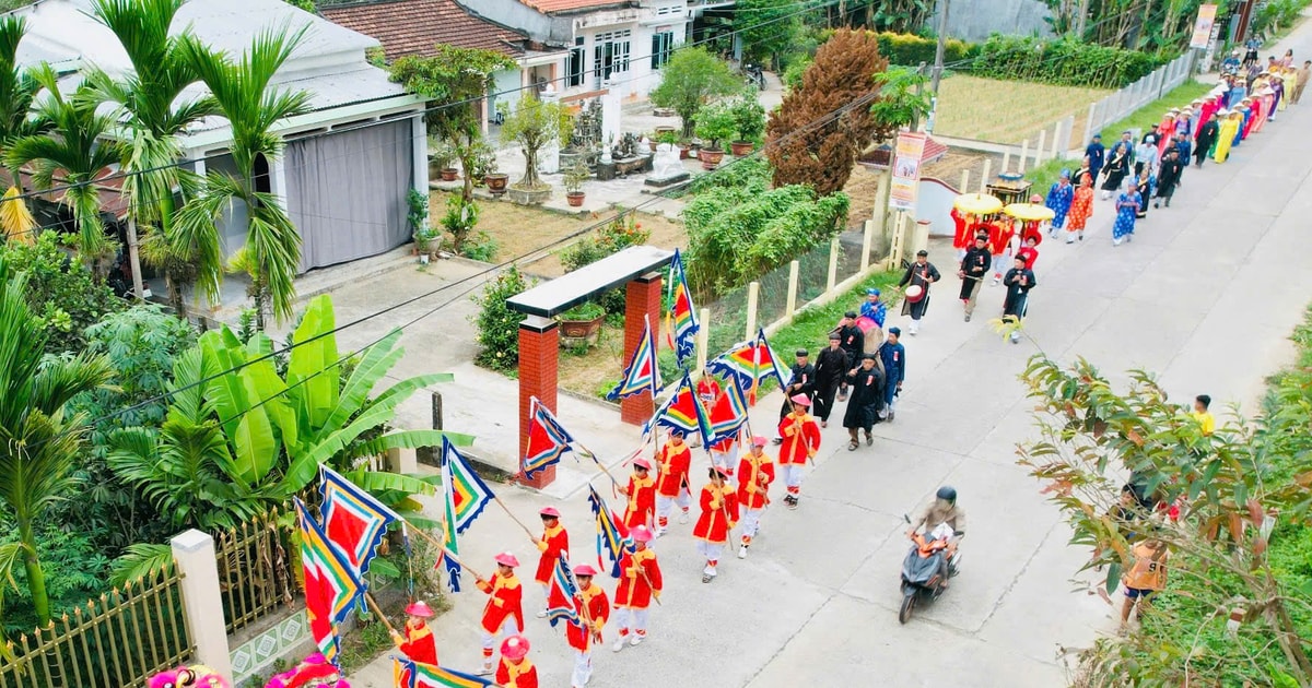 Cùng trẩy hội lệ Bà...