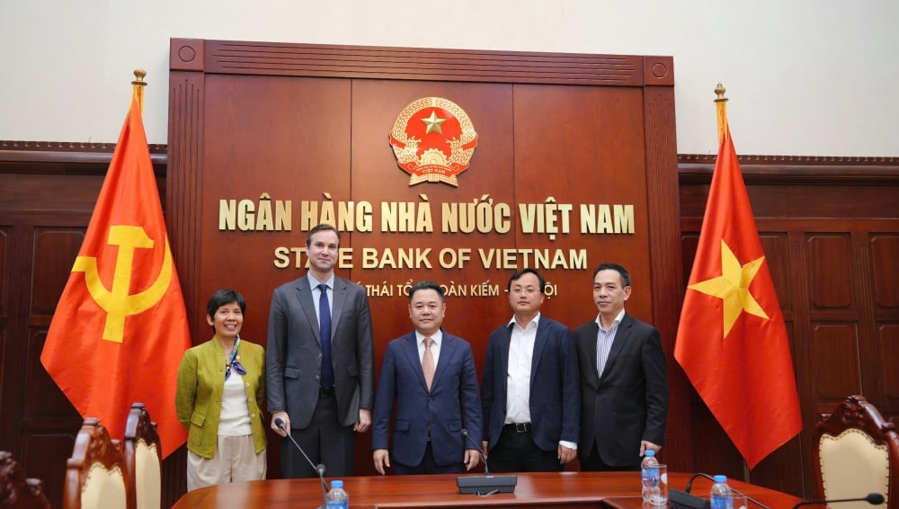 Phó Thống đốc Nguyễn Ngọc Cảnh tiếp Đại diện thường trú của IMF tại Việt Nam, Lào và Campuchia.