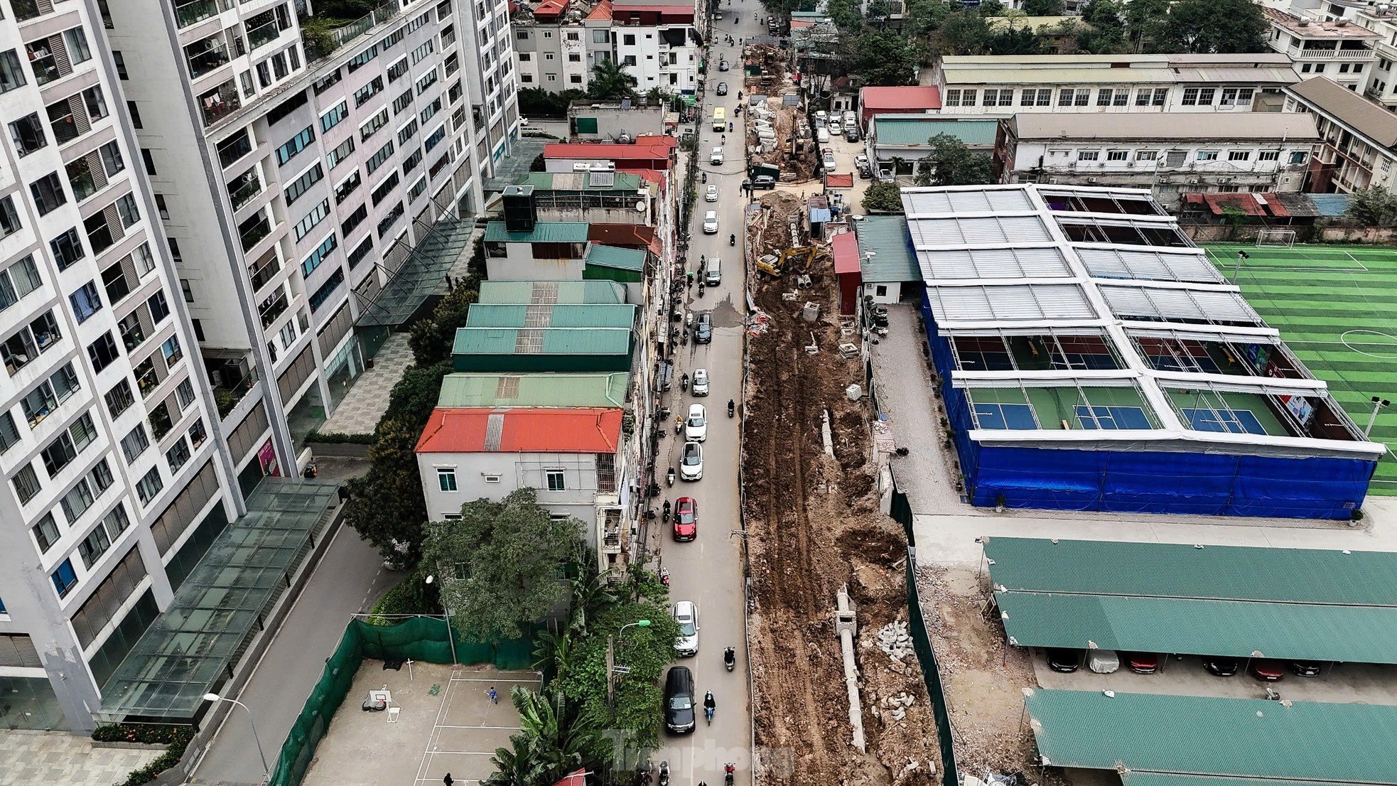 Wie wird derzeit das fast 400 Milliarden VND teure Erweiterungsprojekt der Nguyen Tuan Street durchgeführt? Foto 1