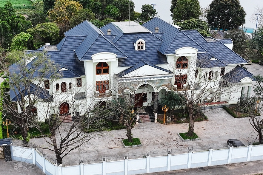 Nahaufnahme von Hau 'Phaos' Villa, wo die Milliardenbestechung in Vinh Phuc stattfand