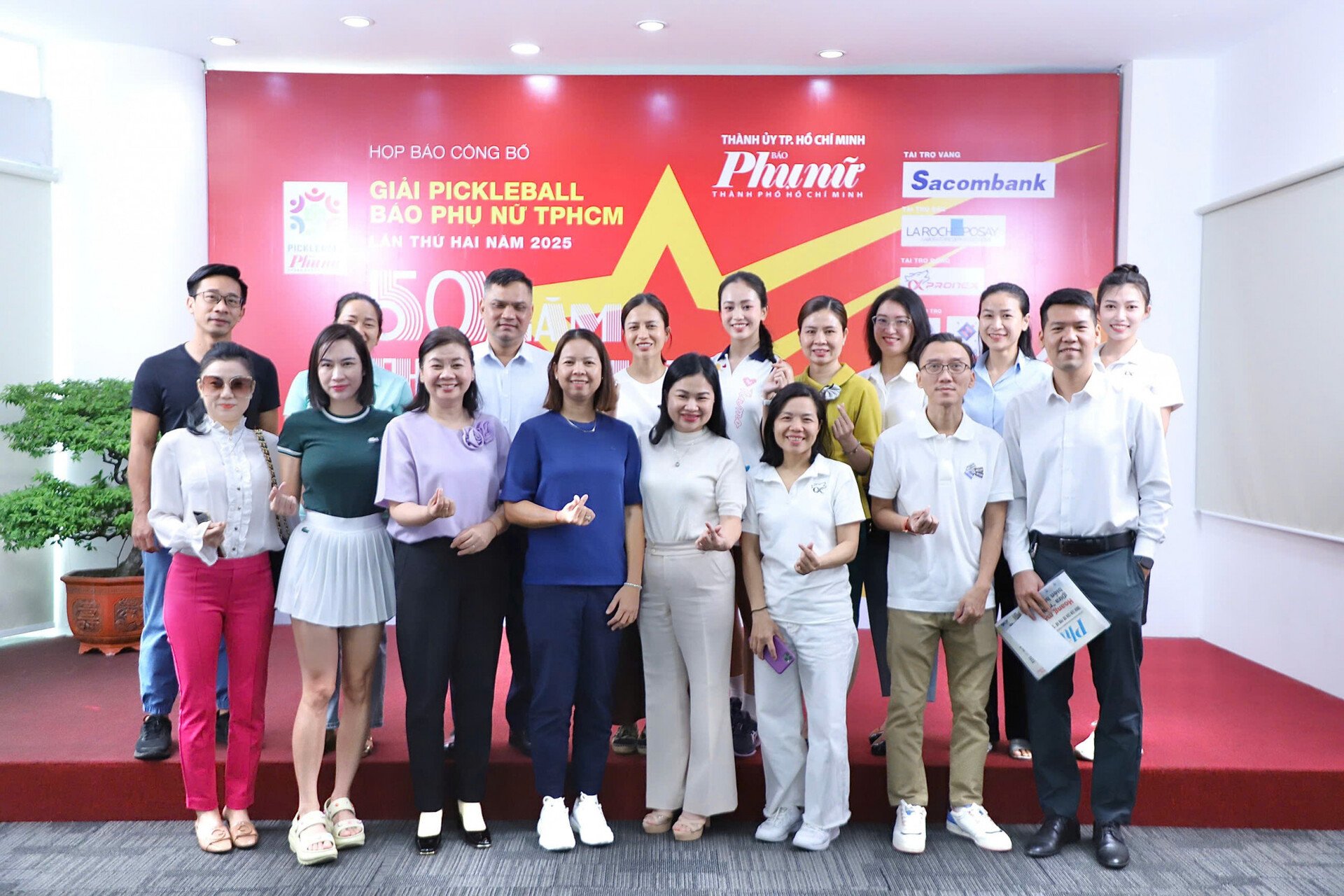 Le journal des femmes de Hô-Chi-Minh-Ville annonce un tournoi de pickleball à l'occasion du 50e anniversaire du Jour de la libération du Sud, photo 1