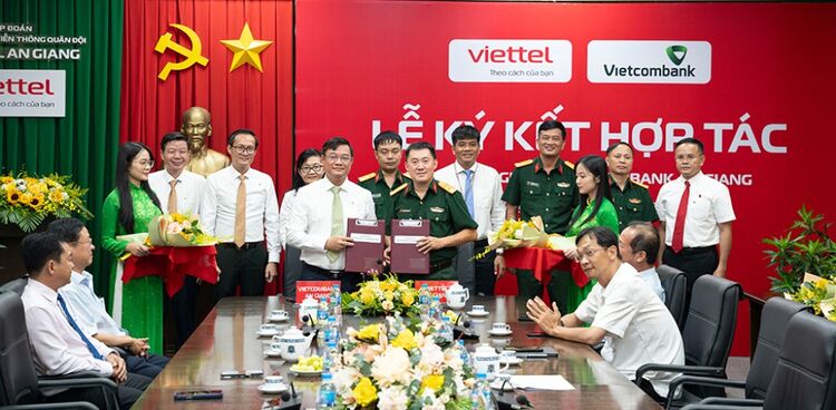 Viettel An Giang và Vietcombank An Giang ký kết thỏa thuận hợp tác