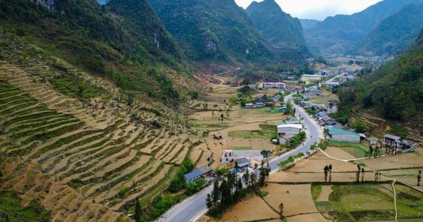 Repairing National Highway 4C through Ha Giang this year