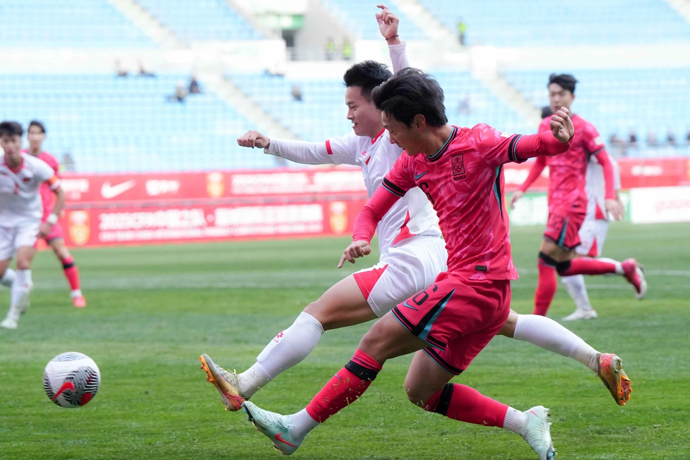 Korean newspaper surprised when home team almost lost to U22 Vietnam