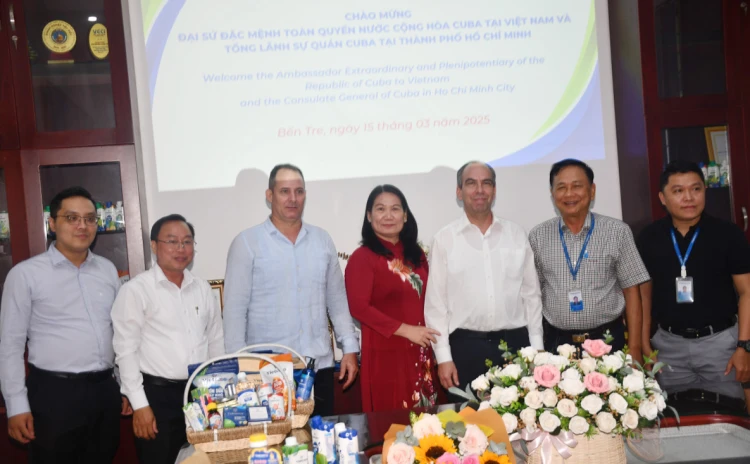 Ambassador Extraordinary and Plenipotentiary of the Republic of Cuba to Vietnam visits Luong Quoi Coconut Processing Company Limited