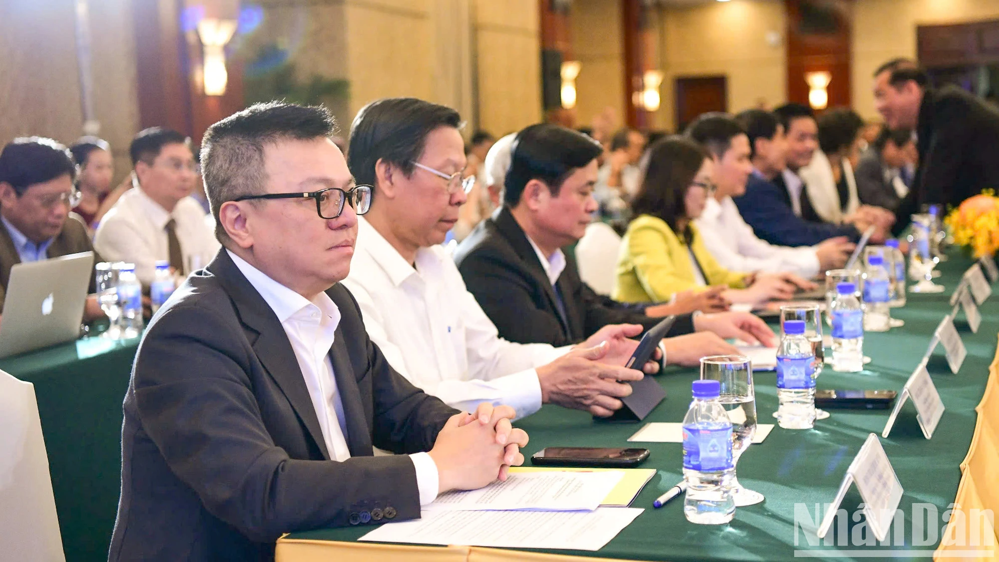 Workshop „Beseitigung politischer Defizite zur Förderung der Rolle der Privatwirtschaft in der vietnamesischen Wirtschaft“ Foto 6