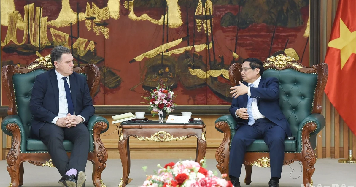 [Foto] El primer ministro Pham Minh Chinh recibe al ministro francés encargado del Transporte