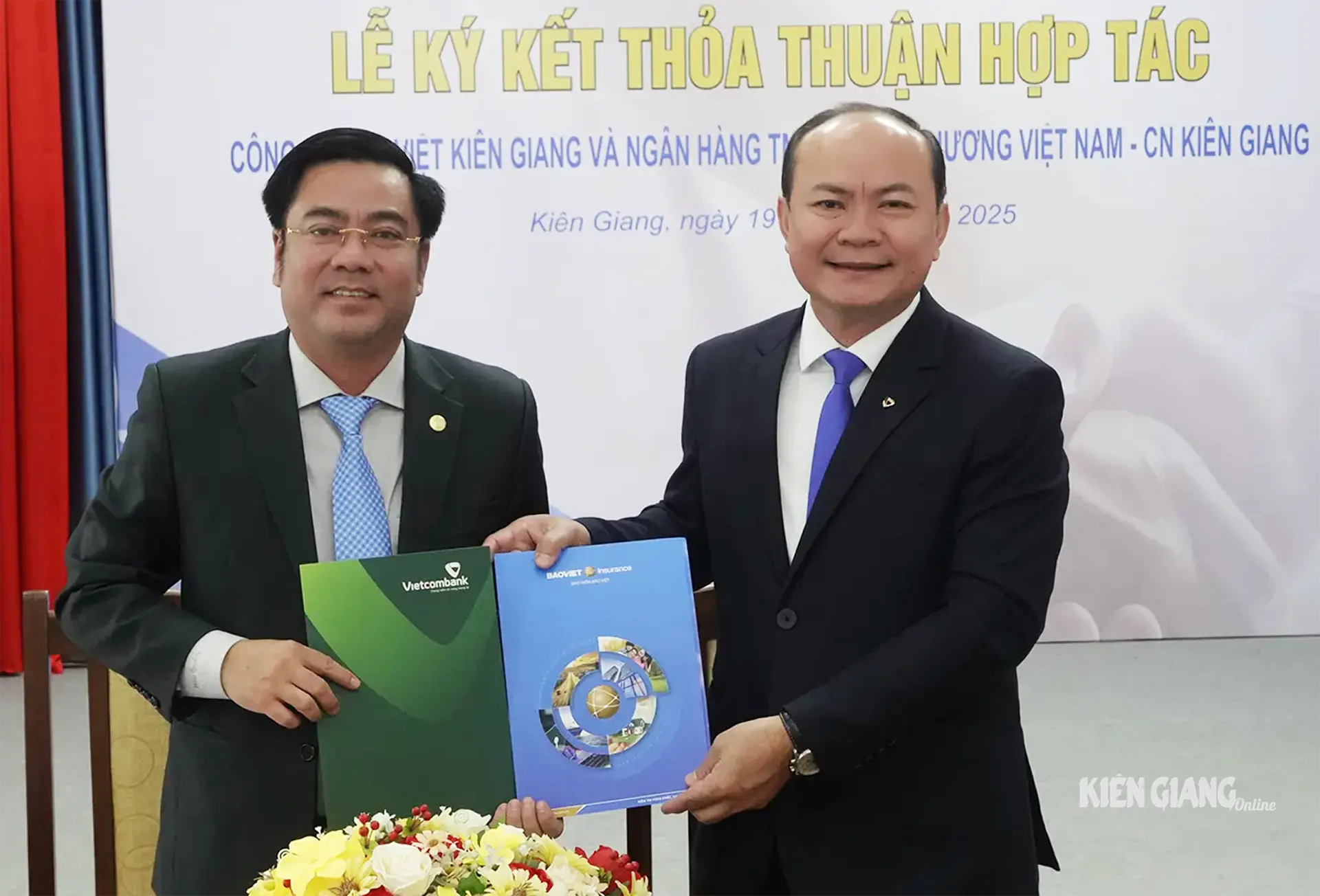 Bao Viet Kien Giang and Vietcombank Kien Giang signed a comprehensive cooperation agreement