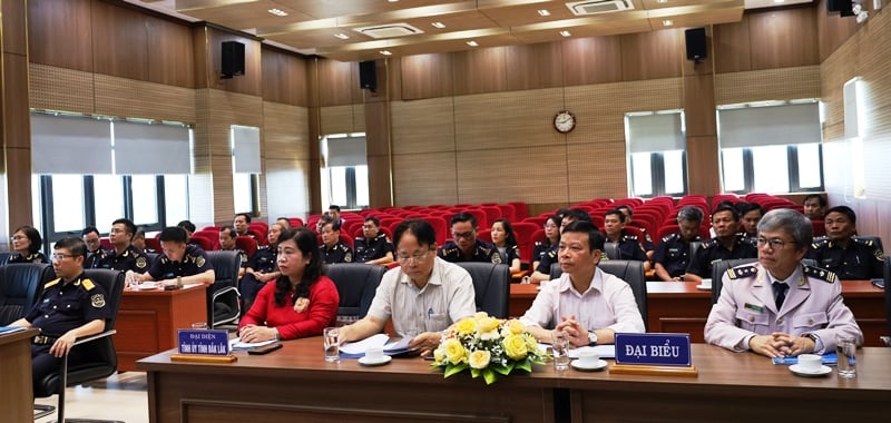 제14구역 세관지국 조직 및 인사 업무에 관한 결정 발표