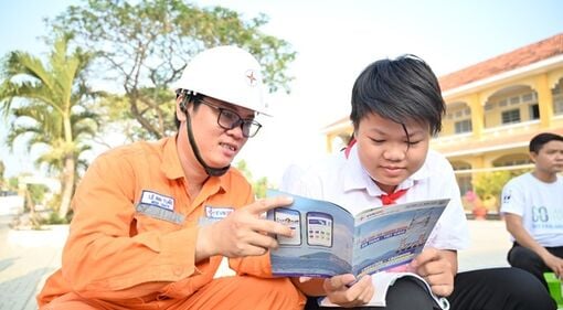 Hưởng ứng Giờ Trái đất 2025 - chuyển dịch xanh, tương lai xanh