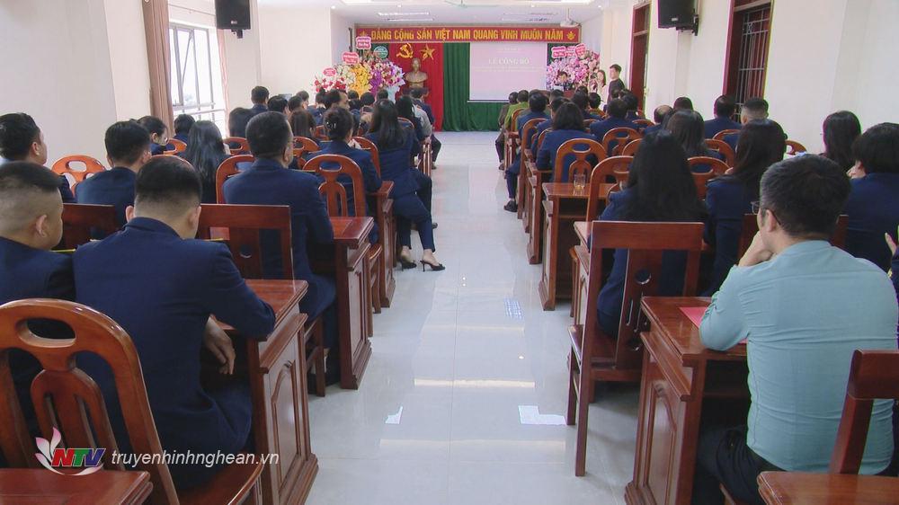 Overview of the ceremony.