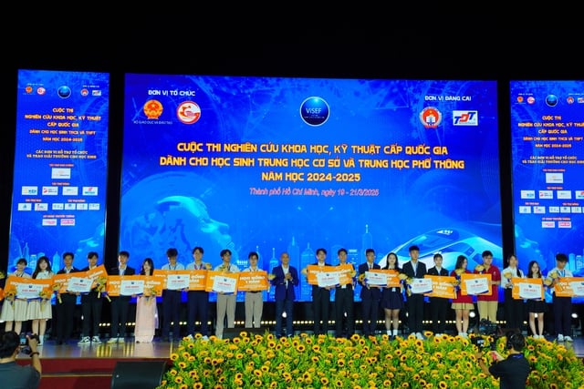 12 đề tài đạt giải nhất Cuộc thi Khoa học kỹ thuật quốc gia năm 2025- Ảnh 4.