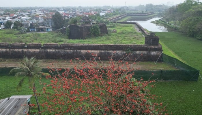 Nearly 50 billion VND to restore and embellish the West side of Hue Citadel