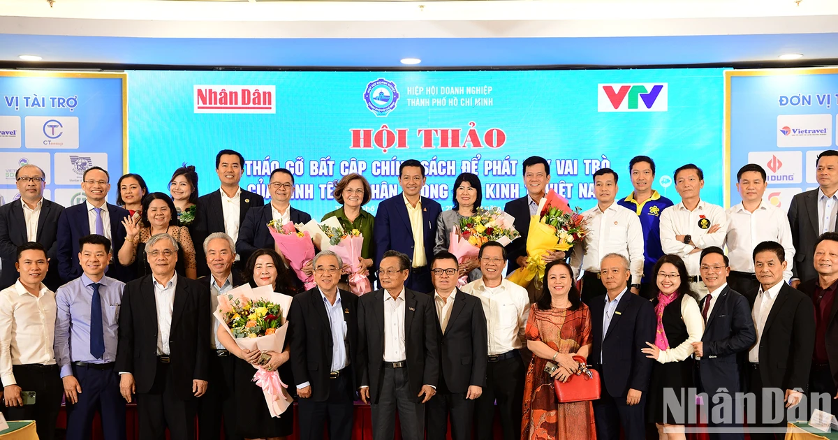 [Photo] Aperçu de l'atelier « Supprimer les lacunes des politiques pour promouvoir le rôle de l'économie privée dans l'économie vietnamienne »