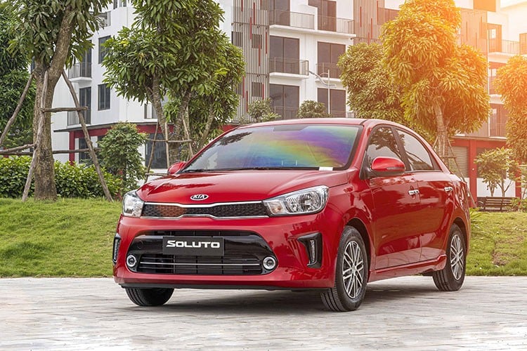 KIA Soluto tại Việt Nam bớt phiên bản, giảm giá bán "mềm hơn"