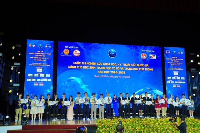 12 đề tài đạt giải nhất Cuộc thi Khoa học kỹ thuật quốc gia năm 2025- Ảnh 1.