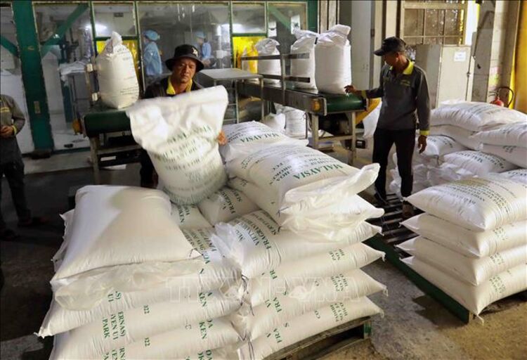 Providing capital for production, temporary purchase and export of rice