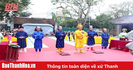 Nhiều điểm đến tâm linh hút khách