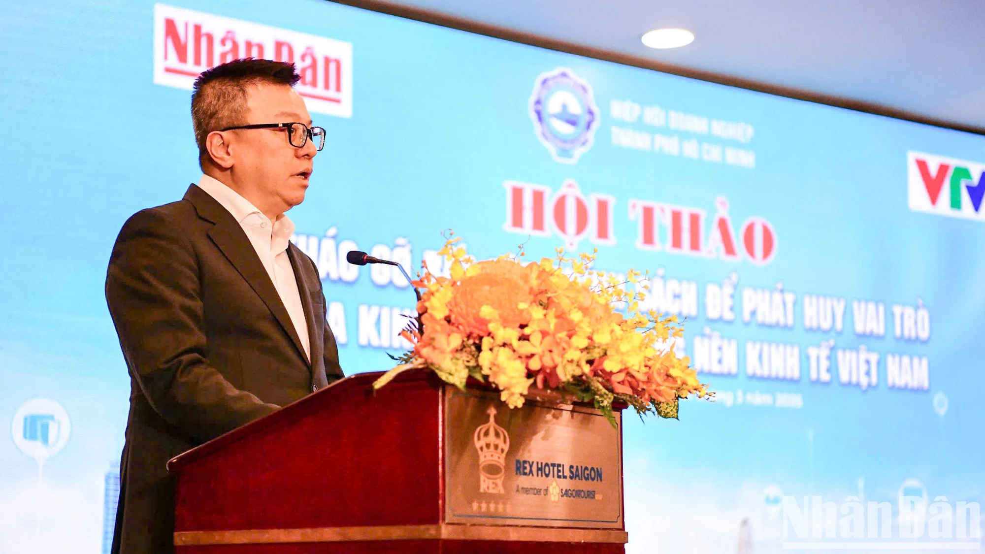 Workshop „Beseitigung politischer Defizite zur Förderung der Rolle der Privatwirtschaft in der vietnamesischen Wirtschaft“ Foto 2